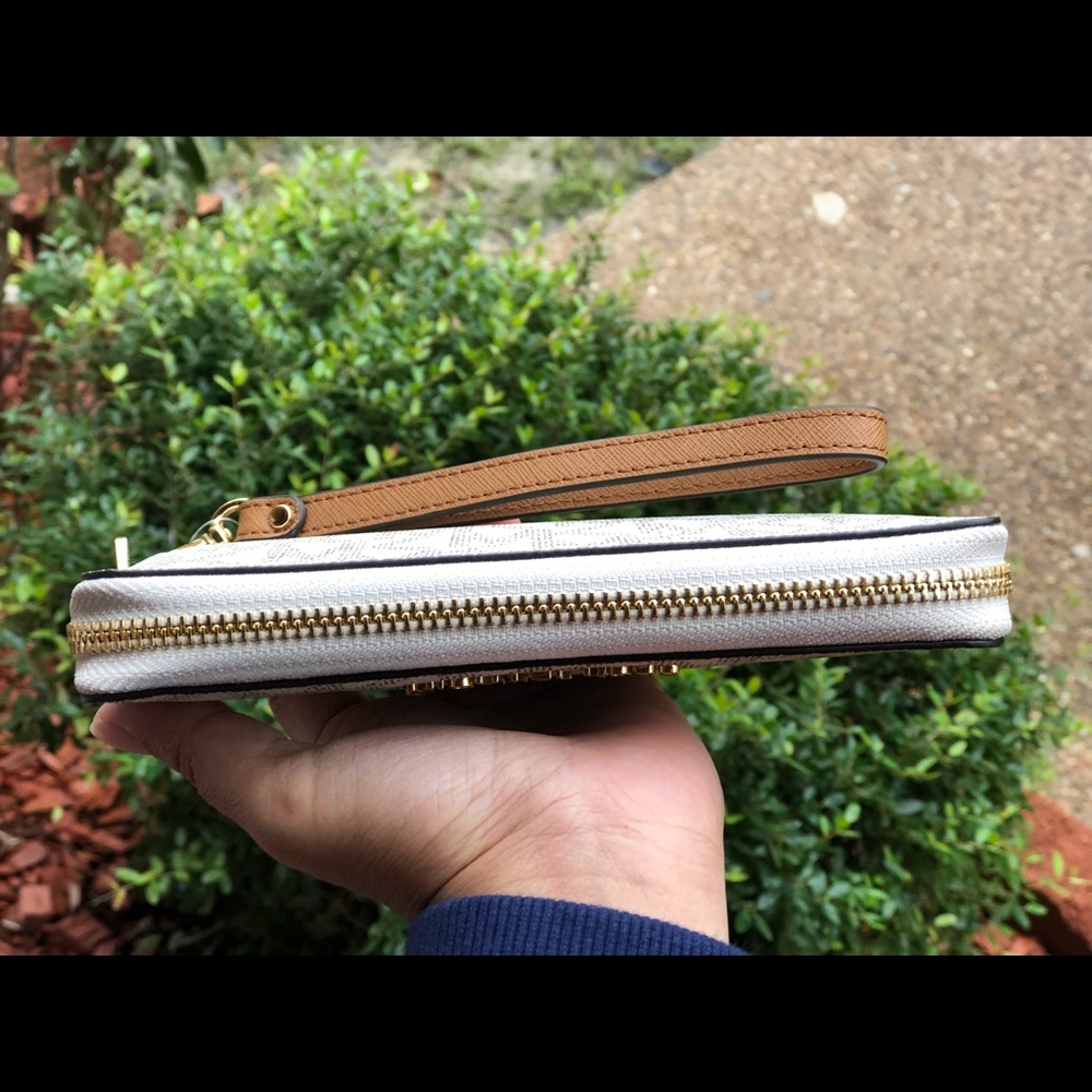 Michael kors jet set travel LG flat phone case - Picture 5 of 7